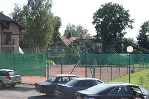 Открытый теннисный корт Андреевского клуба